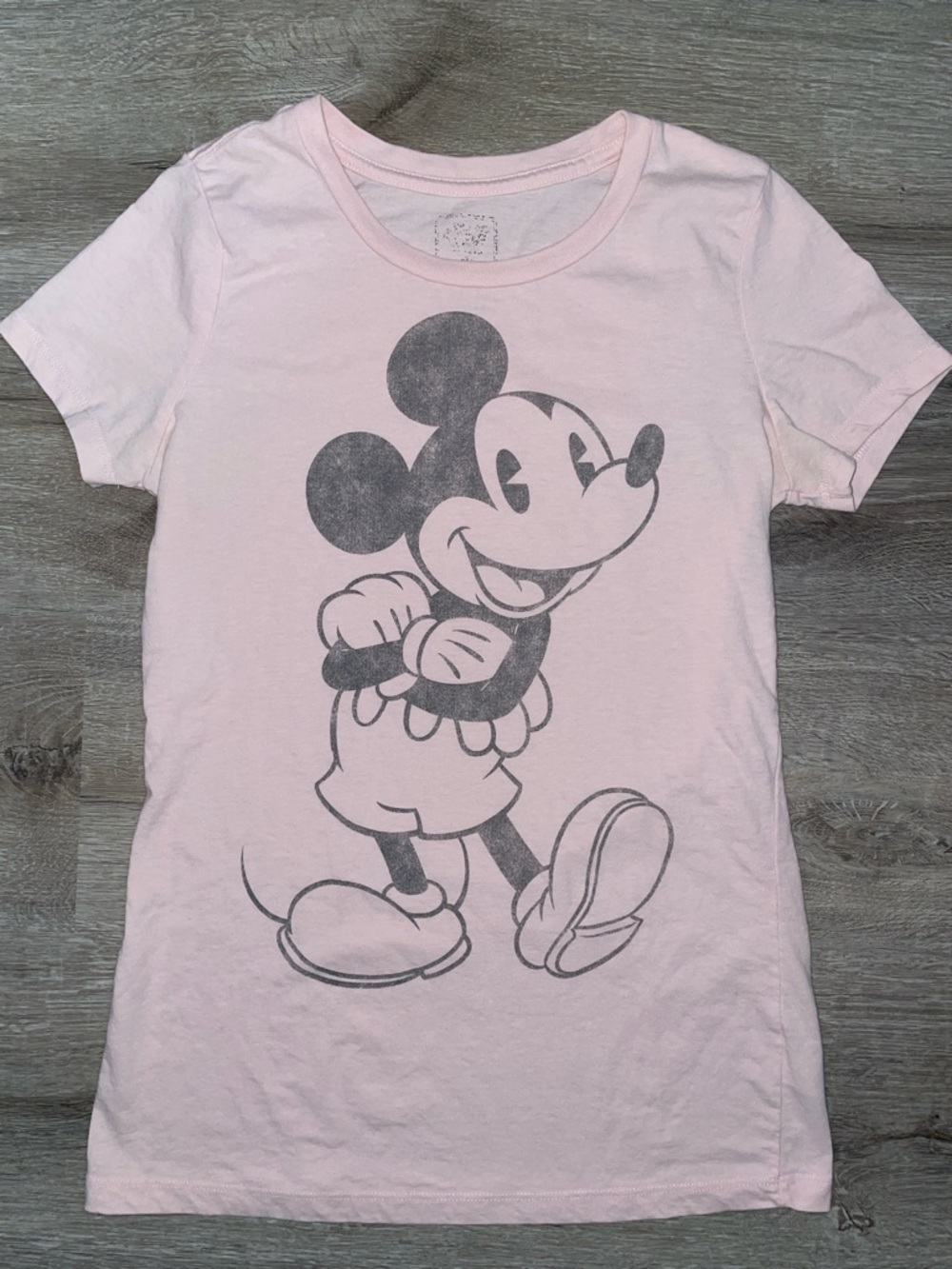 Mickey Mouse graphic tee size xs